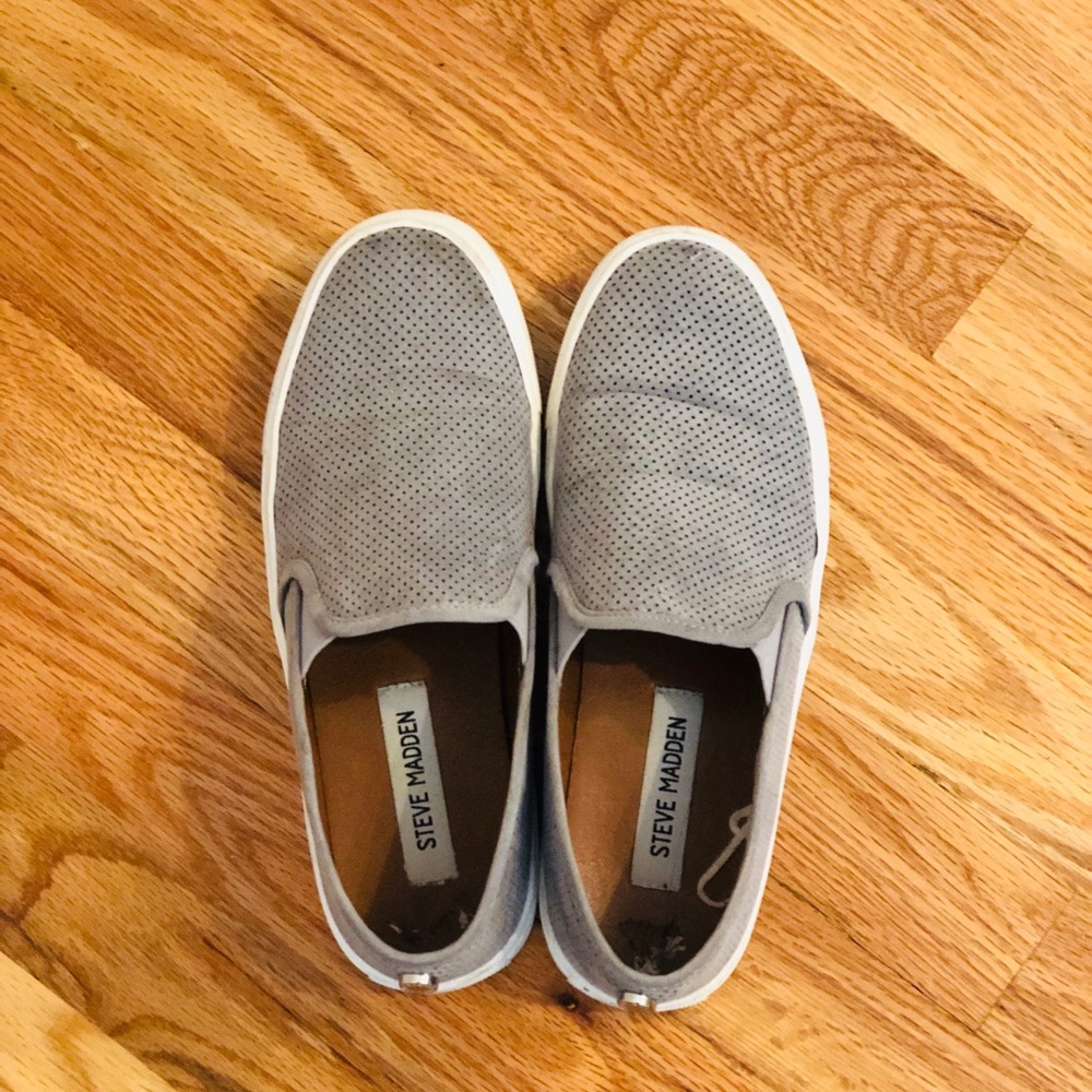 Steve Madden Grey slip ons